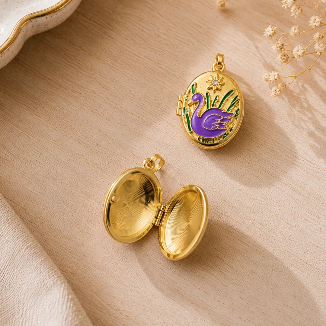 Stainless Steel | Enamel Purple Swan Openable Locket