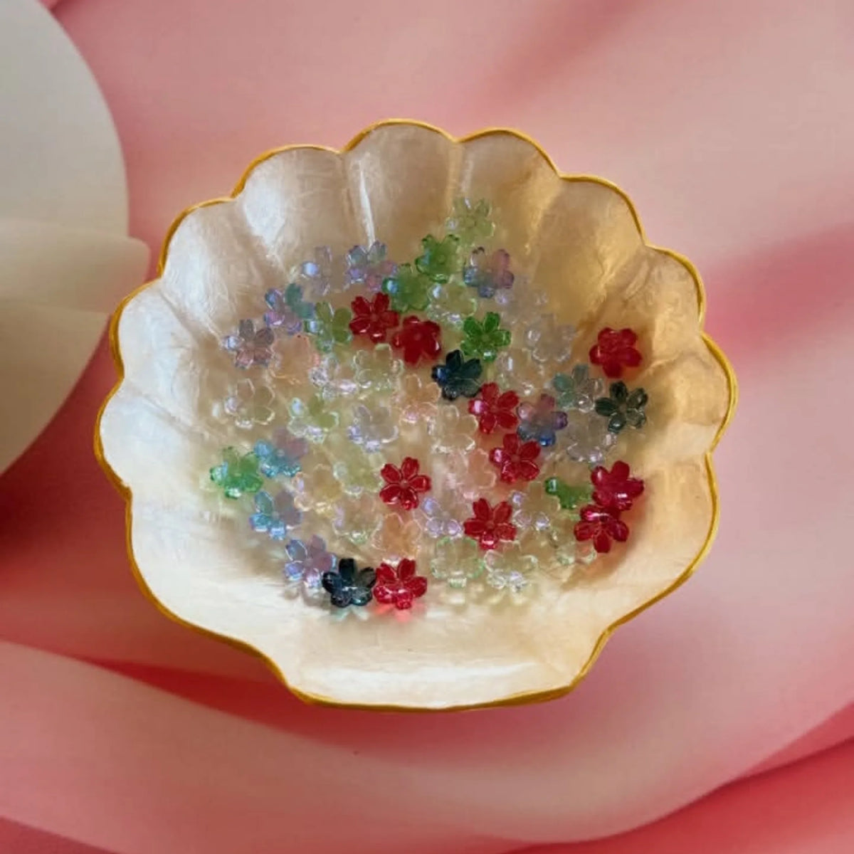 Sakura Glass Beads Combo Pack 15 Pieces