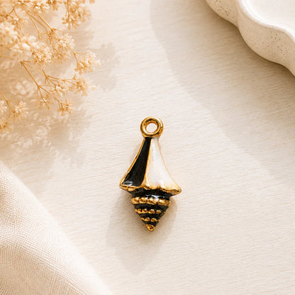 Stainless Steel | Gold Plated Seashell Pendant