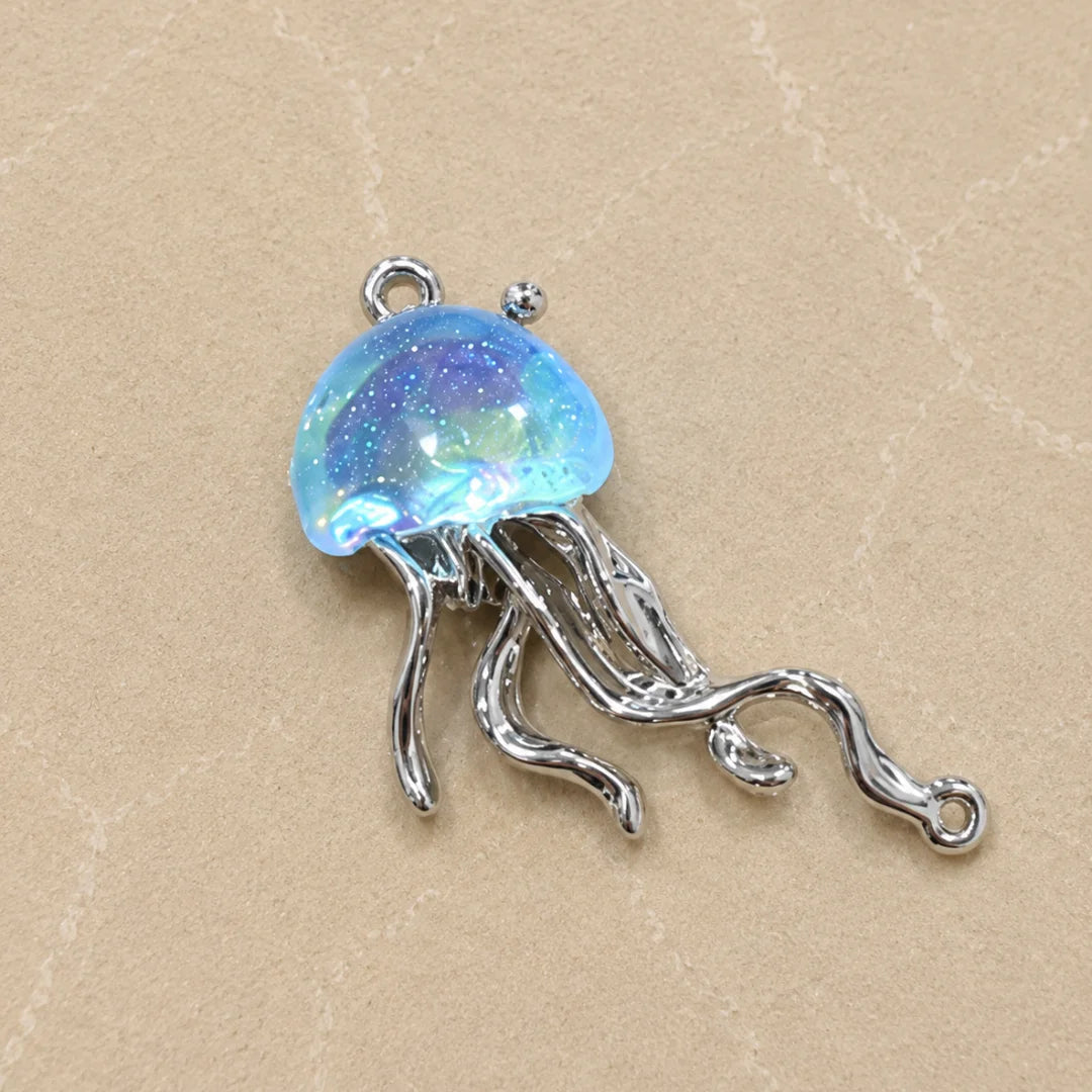 Zinc Alloy | 2.2x4.3 cm | Jellyfish Shaped Pendant