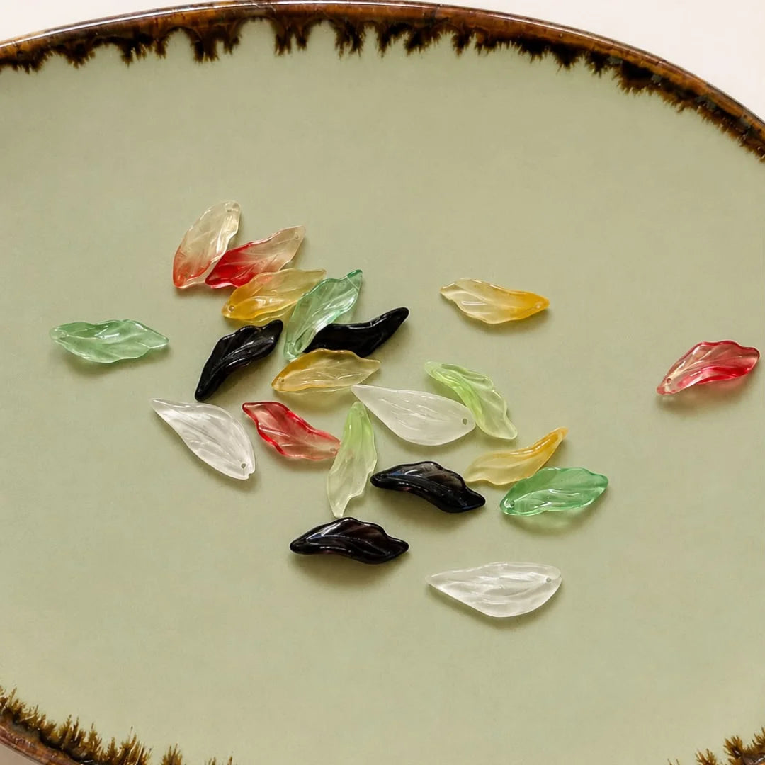 Sea Grass Leaf Double Color Gradient Glass Beads