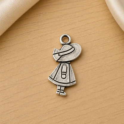 27x10 mm | Little Girl Charm