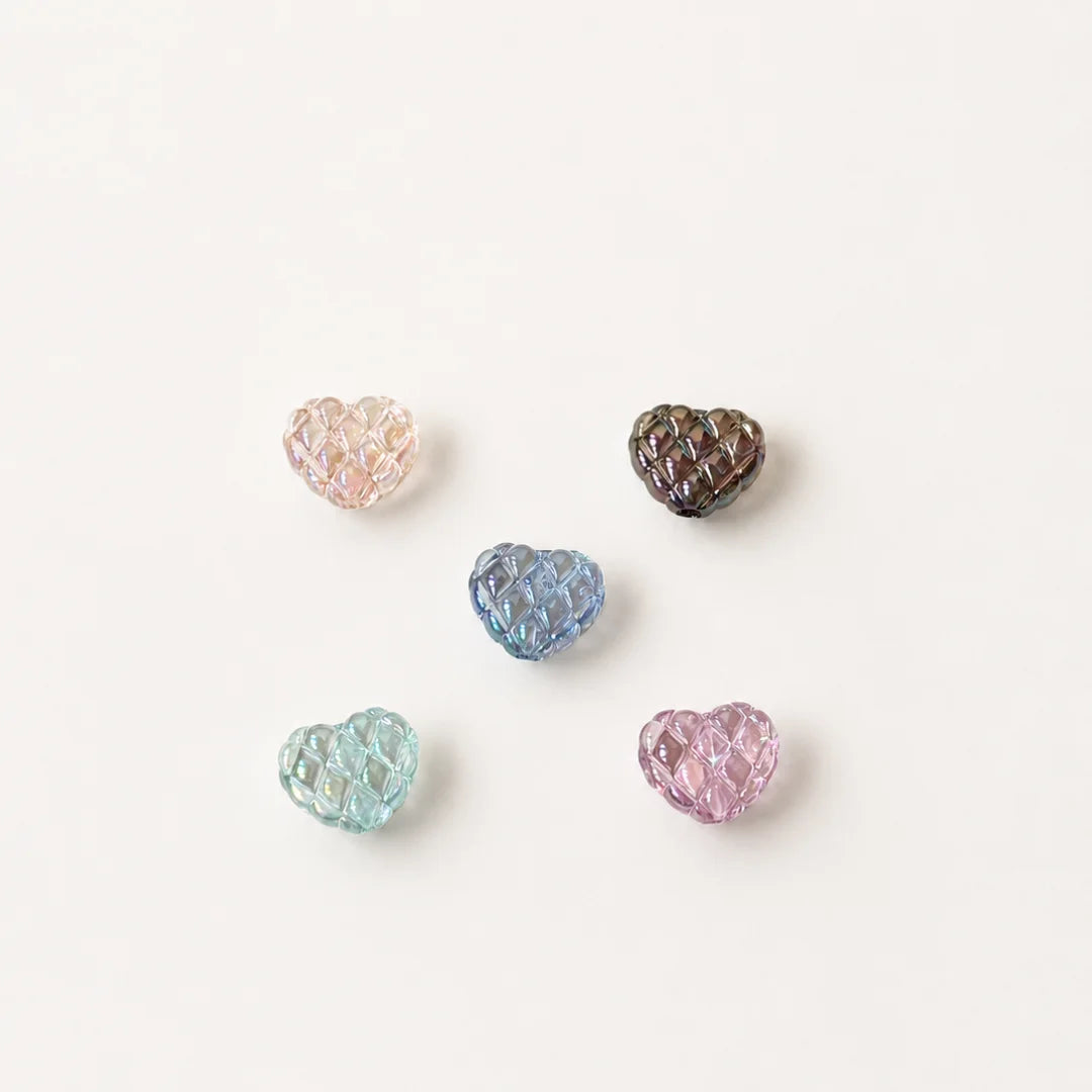 17x20 mm | Iridescent Quilted Heart Beads