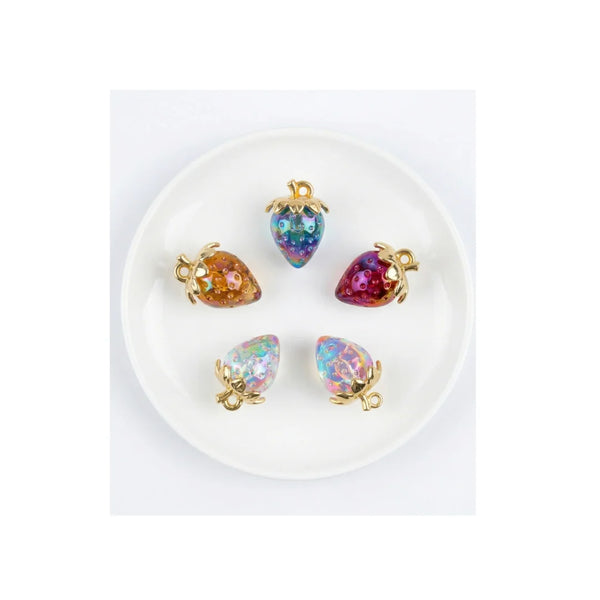 30x25 mm | Iridescent strawberry charms
